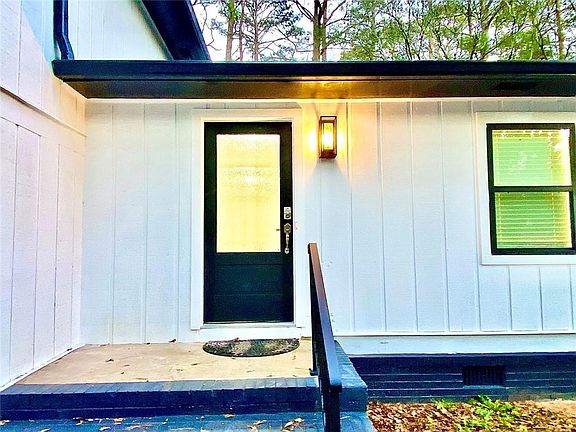 4th image of 5390 Rockbridge Rd