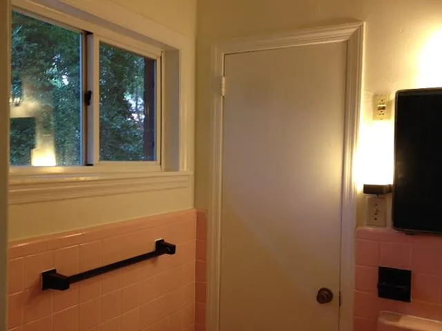 886 Durant Pl NE #4 — Photo 9
