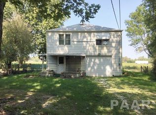 155 E Beech St, Canton, IL 61520