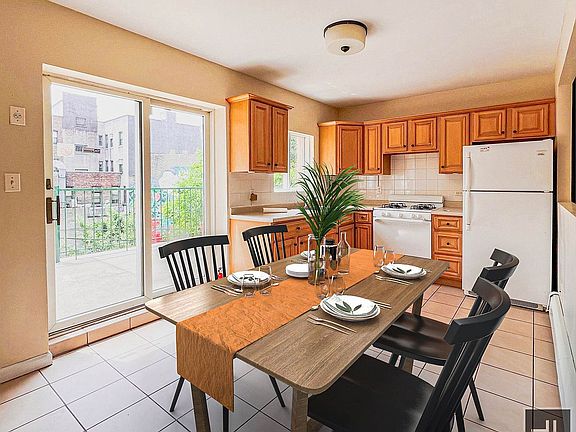 4th image of 38 Greene Ave #3L