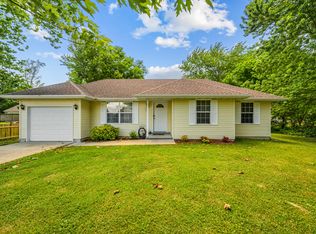321 Dolphin Ct, Sparta, MO 65753