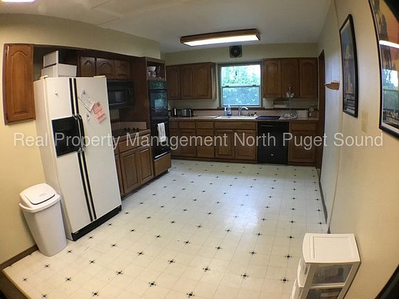 4th image of 10416 Sandy Beach Dr