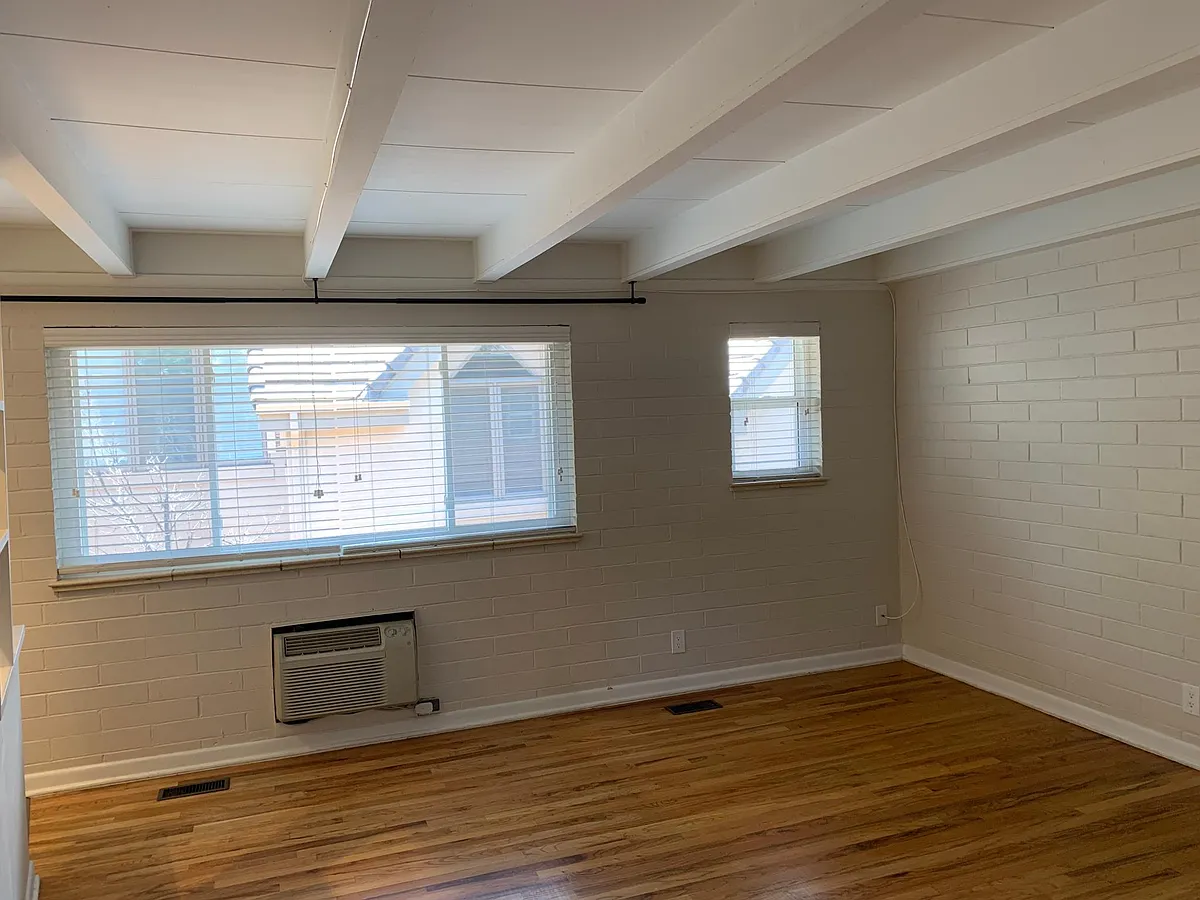 Building Photo - 150 Garfield St #E