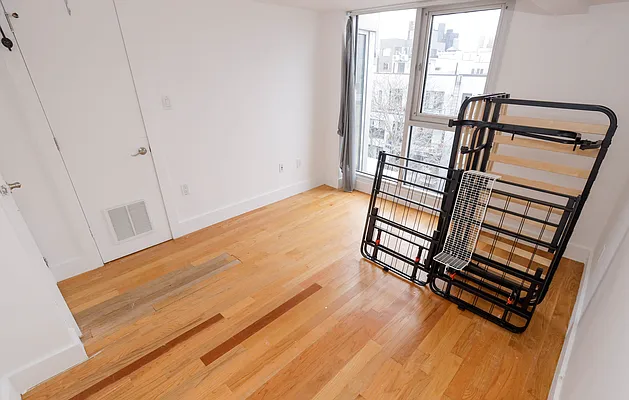 Rented by Compass | media 33