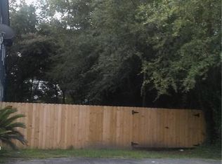 223 W 40th St, Savannah, GA 31401