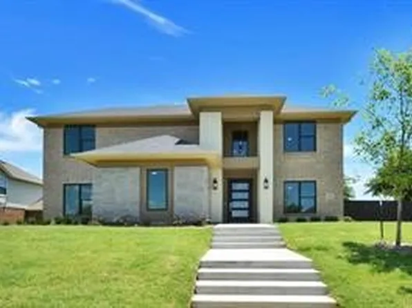 404 McKinley St, Desoto, TX 75115