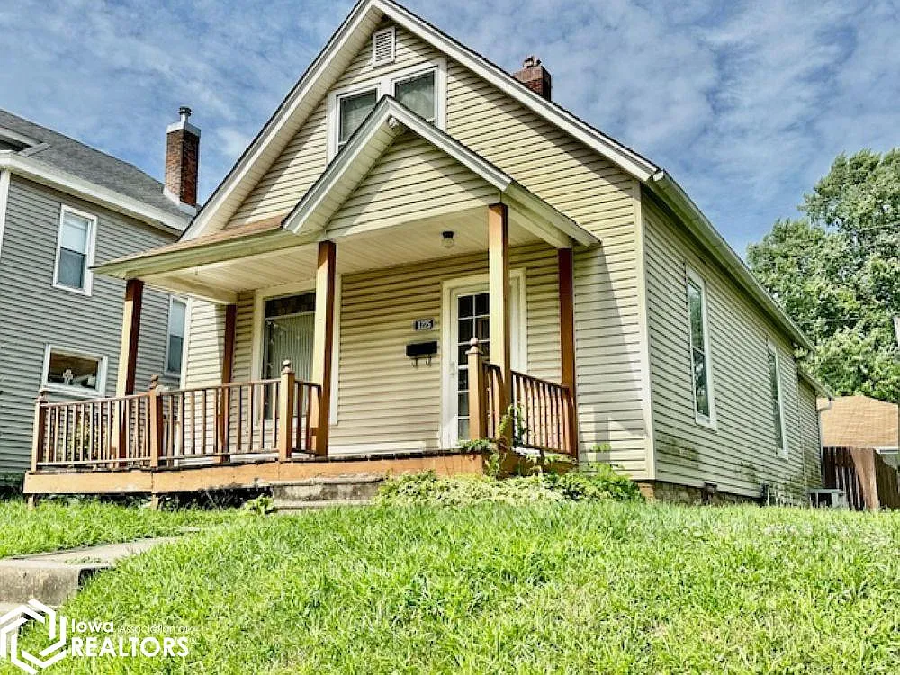 1225 S 10th St photo 1