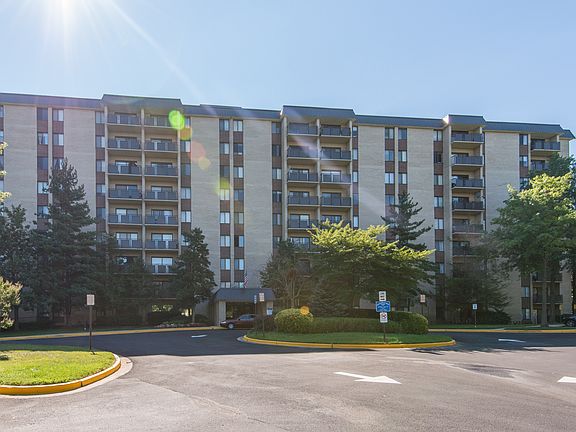 2nd image of 3101 S Manchester St APT 223