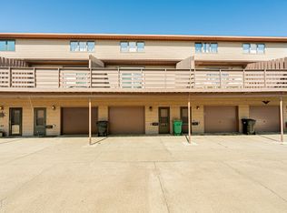922 E Owens Ave APT 6, Bismarck, ND 58501