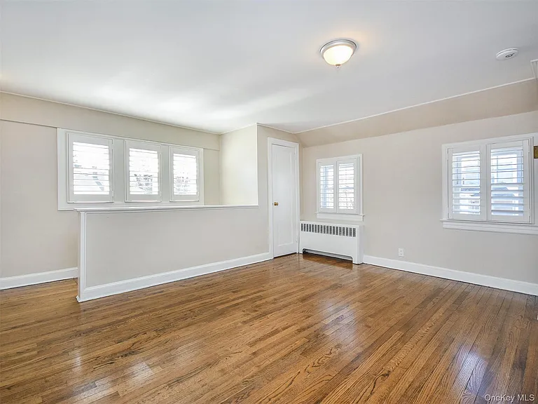 61 Locust Ave #1 — Photo 3