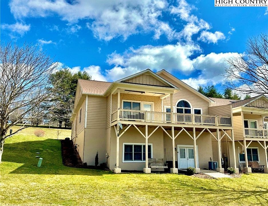 1st image of 147 W Meadow Drive #E3