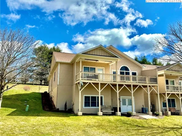 147 W Meadow Drive #E3, Jefferson, NC 28640