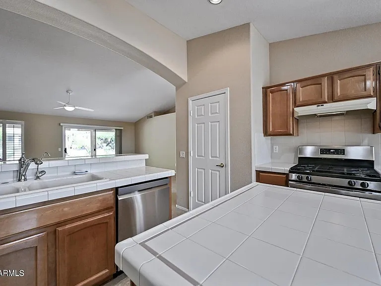 9222 E Crystal Dr — Photo 10