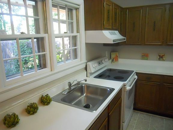 3rd image of 246 S Virginia Ave