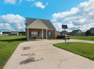 233 Mallot Beach Dr, Freeport, FL 32439