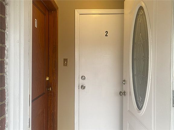 3rd image of 1025 Logan Rd