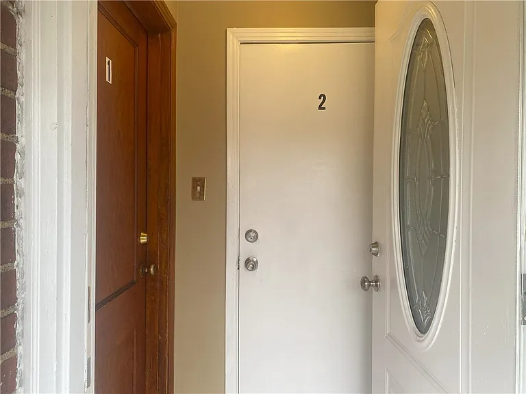 1025 Logan Rd — Photo 3