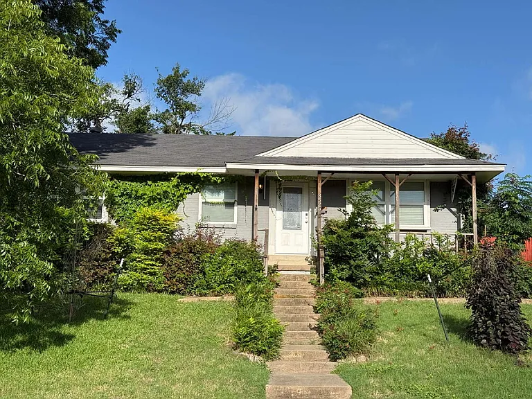 3525 Cripple Creek Dr — Photo 1