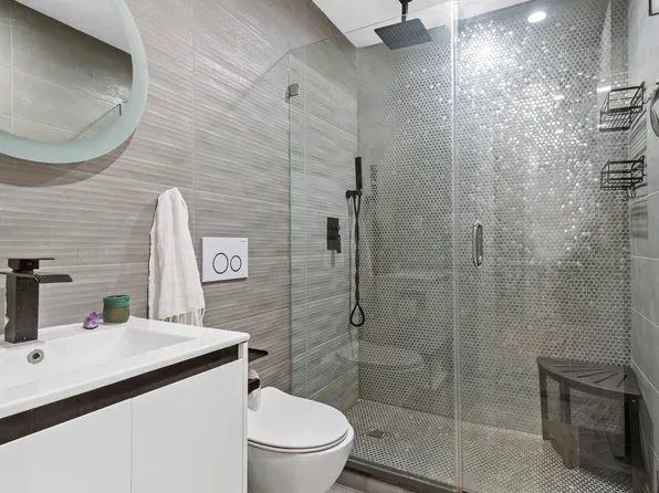 135 Johnson Avenue image 10 of 10