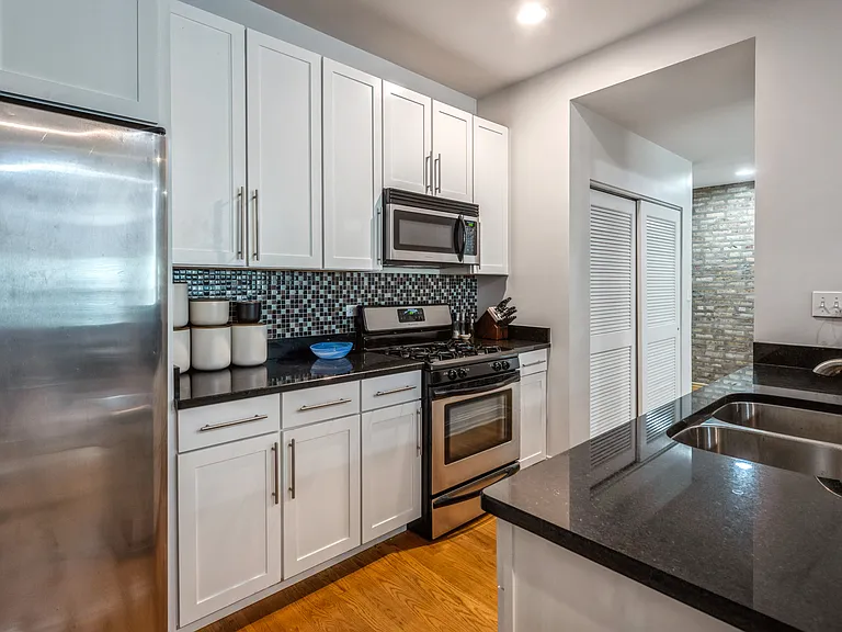 4453 N Magnolia Ave #2 — Photo 6