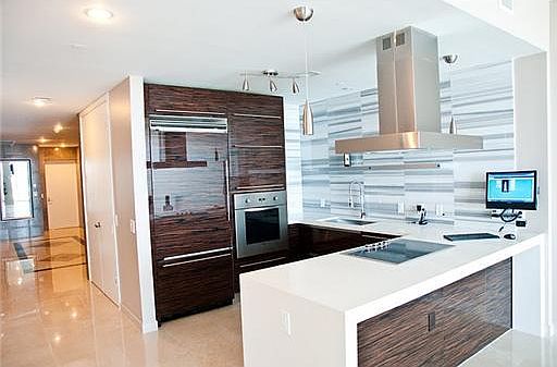 2nd image of 1100 Biscayne Blvd Unit 1199