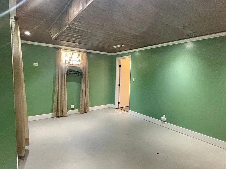 1105 Harvard Ave — Photo 13