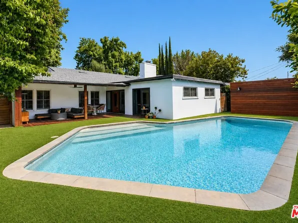 5245 Ventura Canyon Ave, Van Nuys, CA 91401