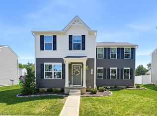 5283 Frederick St, Barberton, OH 44203