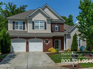 16402 Old Stone Crossing Dr, Charlotte, NC 28213