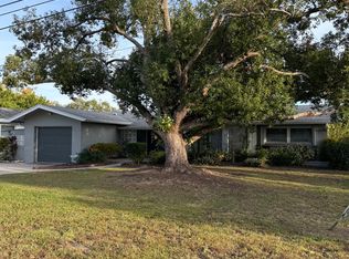 1031 Honeysuckle Rd, Largo, FL 33770