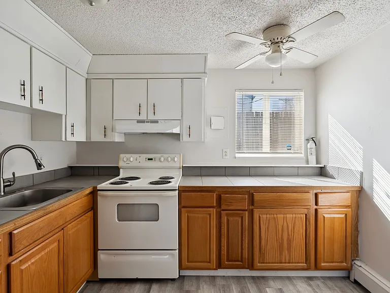 253 N Vine St #3 — Photo 7
