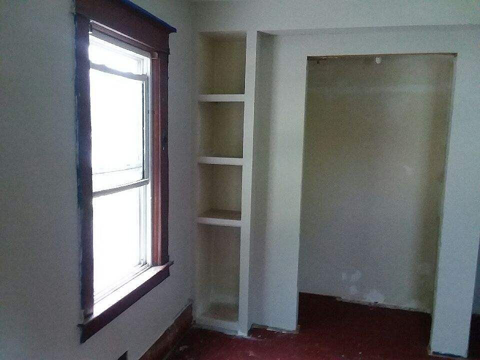 1st image of 123 S 7th St