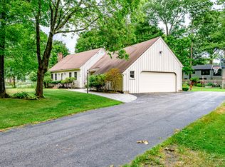 80 Brentwood Rd, Cape Elizabeth, ME 04107