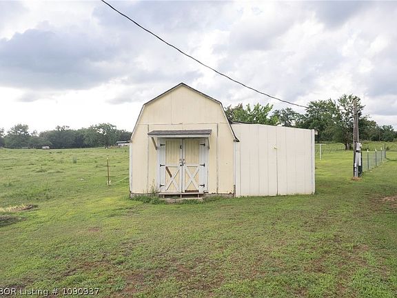4th image of 27068 Hunter Ln