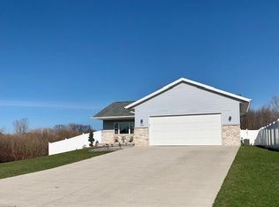 2307 S 21st St, Manitowoc, WI 54220