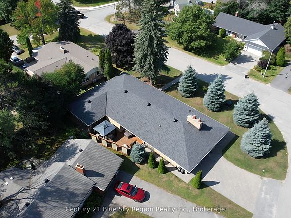 2nd image of 941 Pinewood Rd