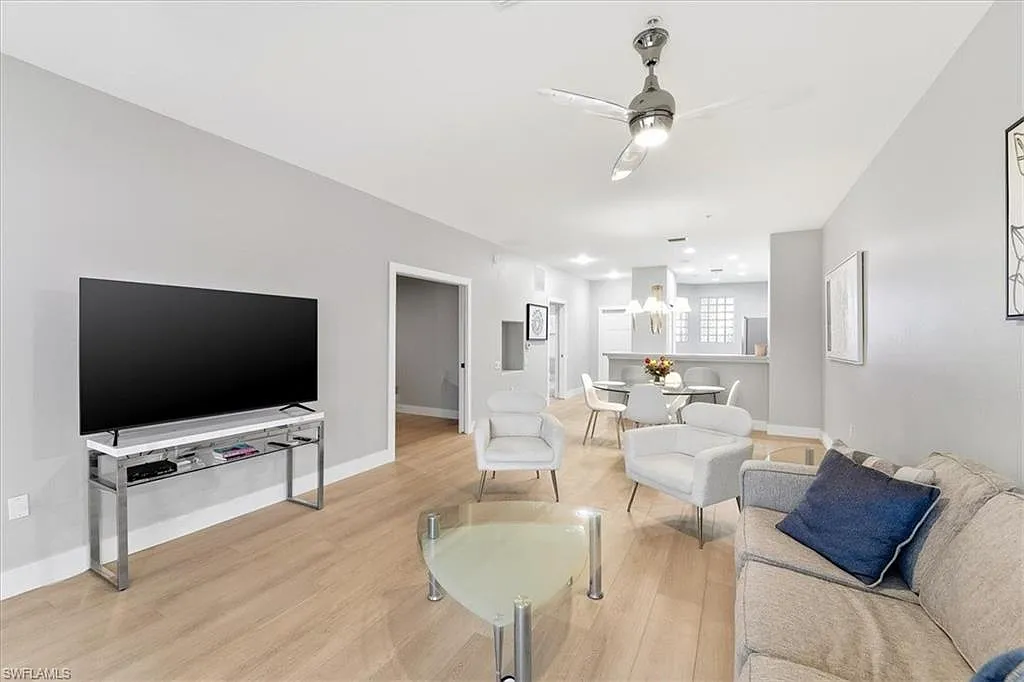 2 bed, 2.0 bath, 1440 sqft, $6,000 — Photo 3