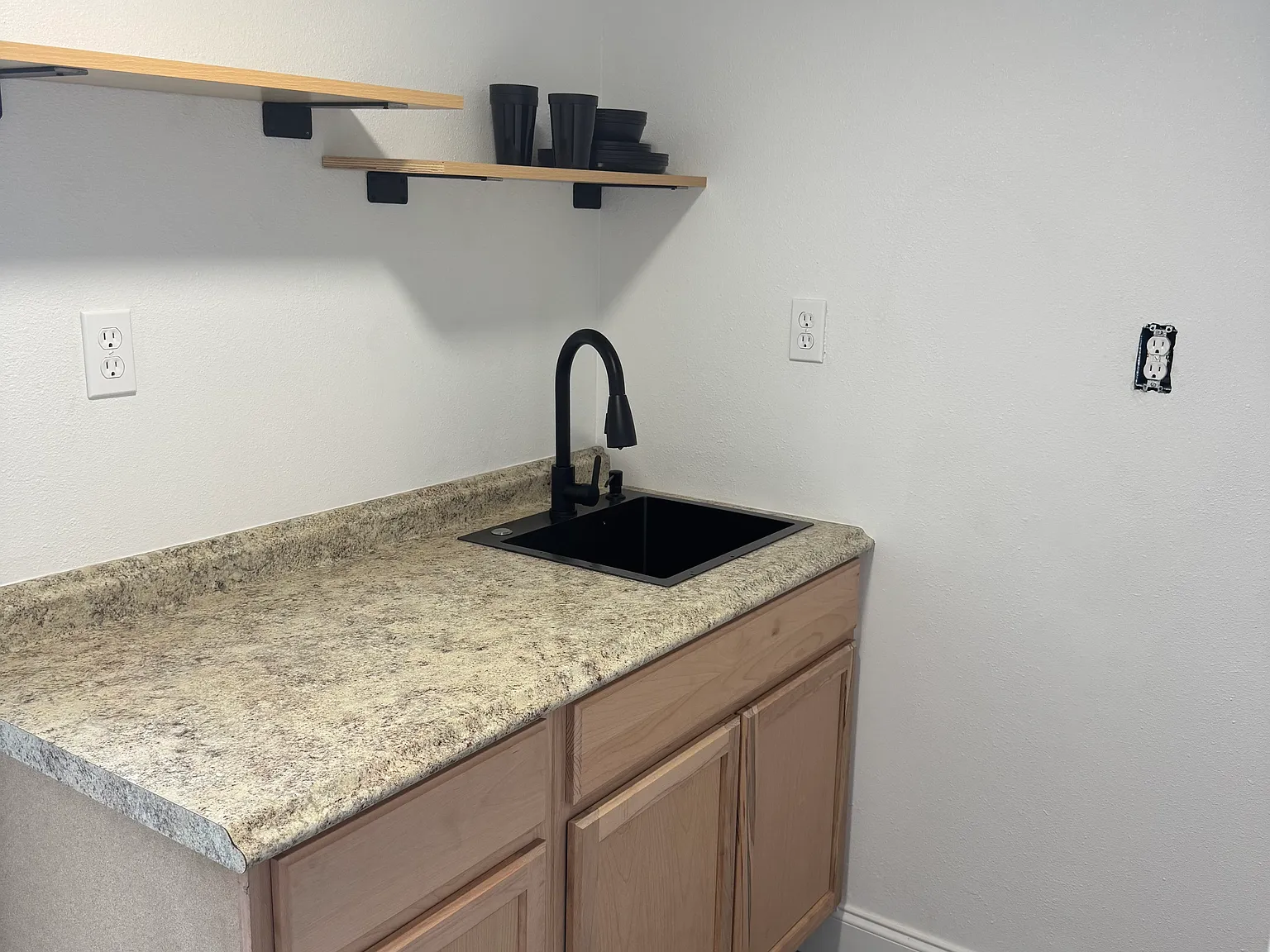 Studio, 255 sqft, $1,200 — Photo 4