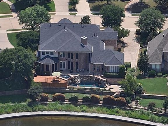 3rd image of 6908 Edgewater Dr