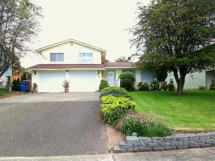 1st image of 1927 64th Ave NE