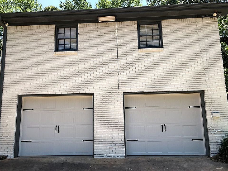2nd image of 406 Falcon Ct
