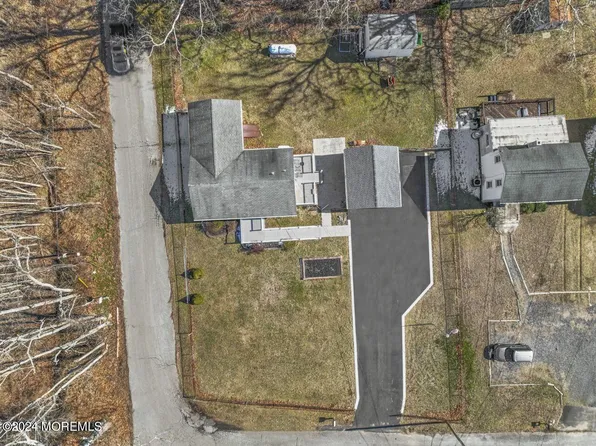 2 Sadie Lane, New Egypt, NJ 08533