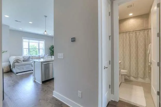 522 Vernon Cir — Photo 8