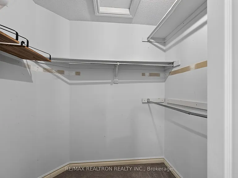 49 Meekings Dr — Photo 31