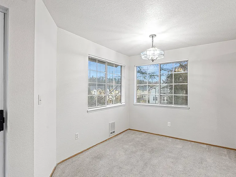 Heron View Apartment Homes — Photo 21