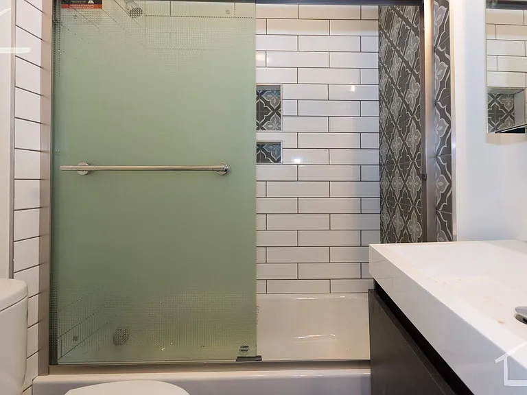 11 Belvidere St #3A — Photo 5