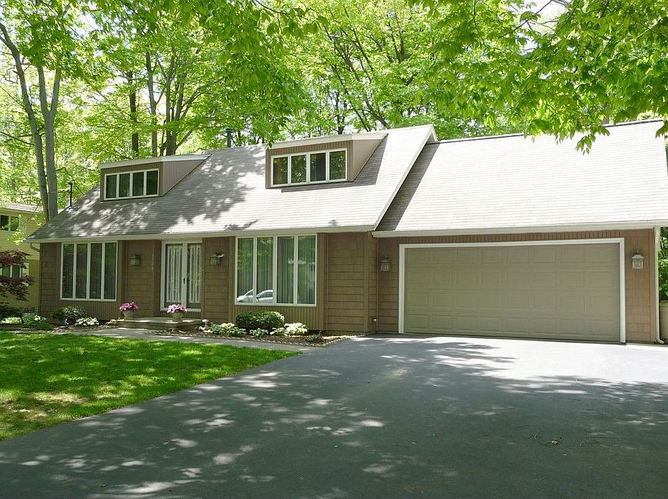 1st image of 3264 Beechwood Cir