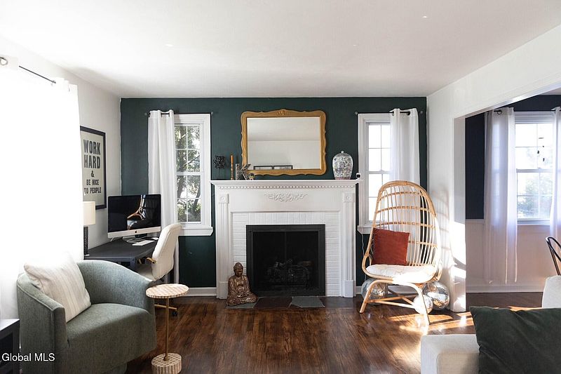 3rd image of 347 S Main Avenue