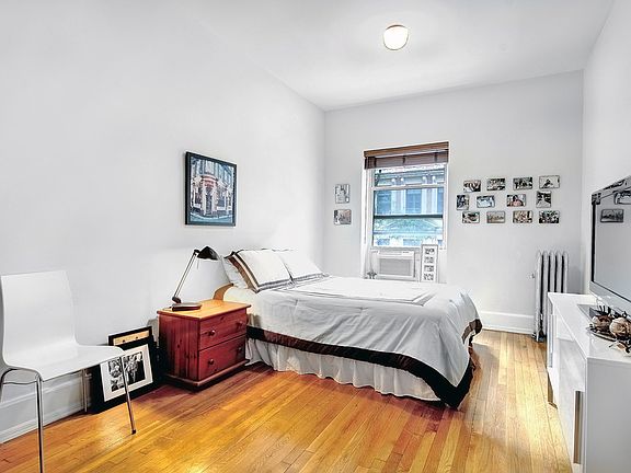 4th image of 29 W 74th St APT 2B