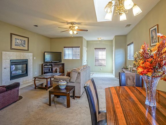 5th image of 252 Hendren Ln NE